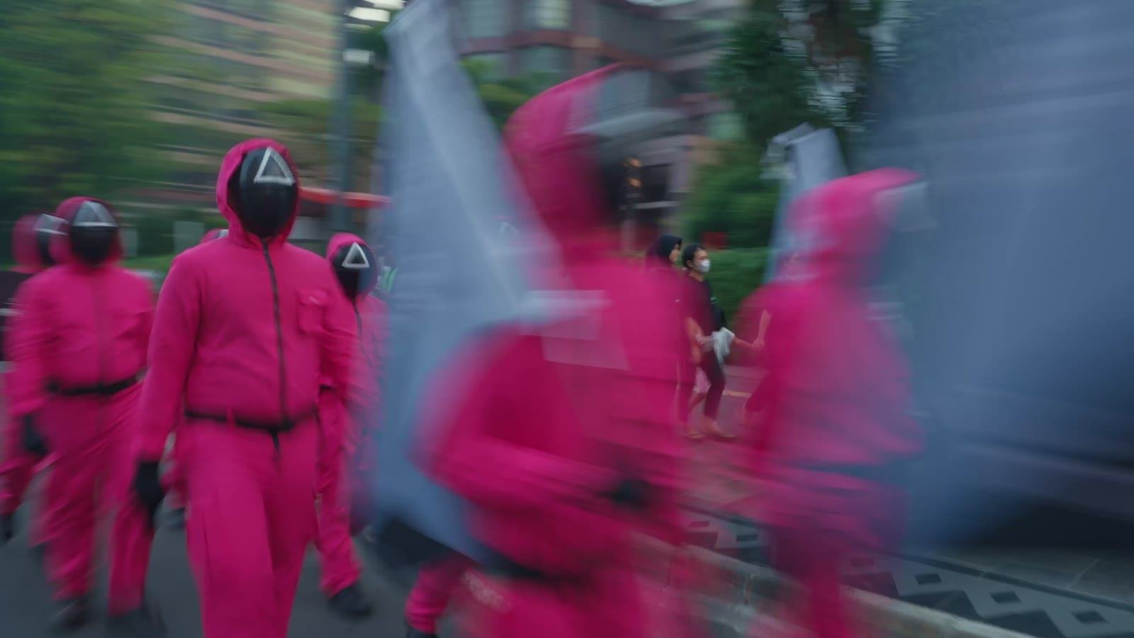 Guard berjalan